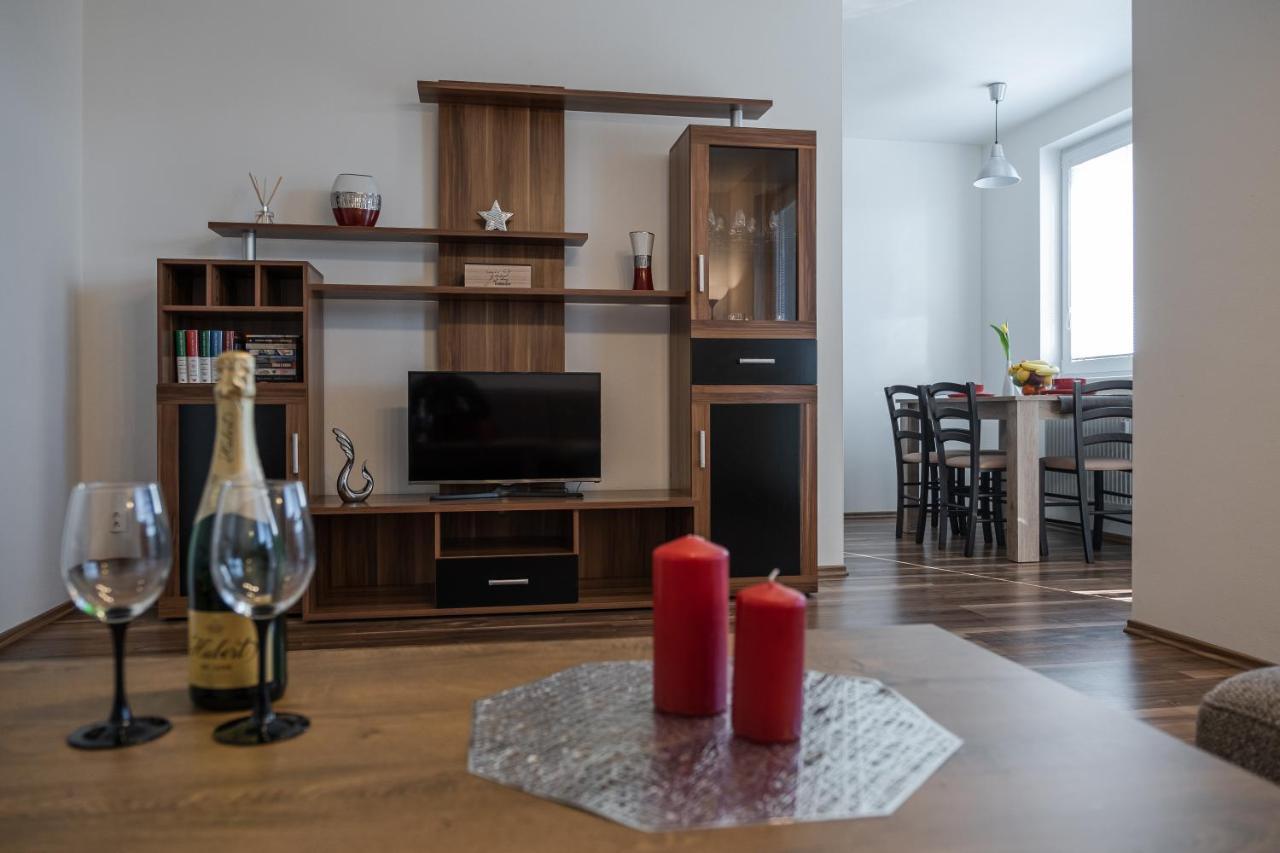 Sgl Apartment Liptovska With Free Parking Trenčín Exteriér fotografie